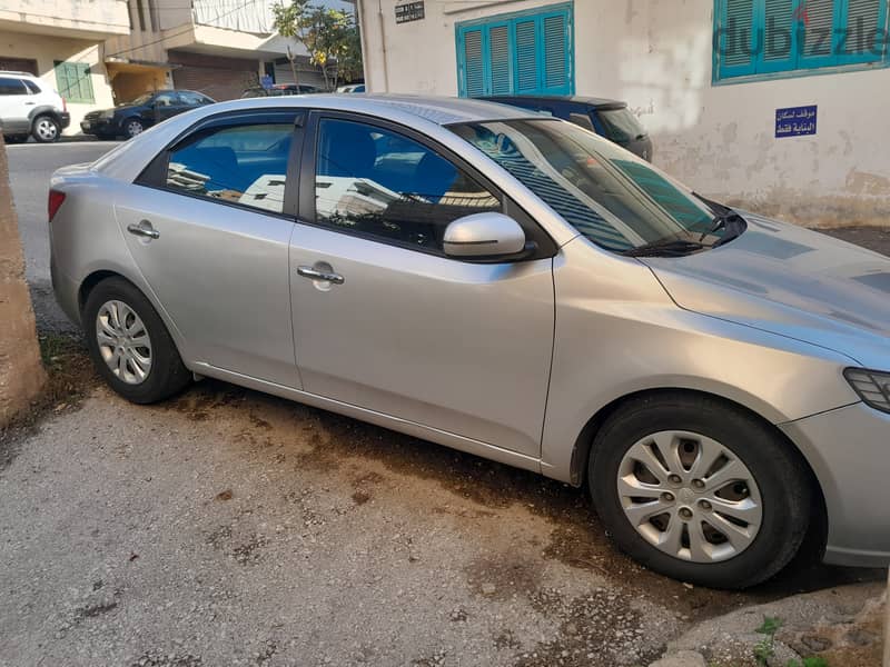 Kia cerato 2011. Full options 0