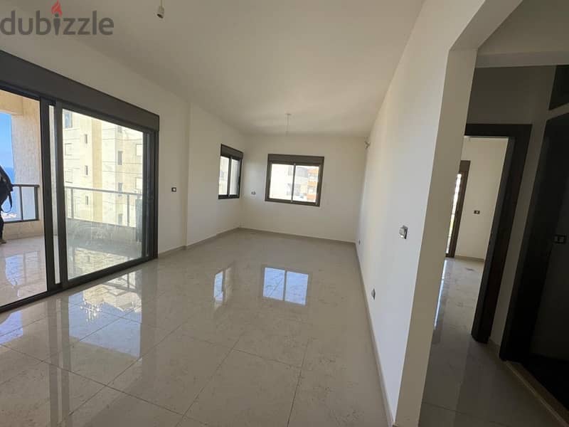 apartment fir sale in haret sakher شقة البيع في حارة صخر 0