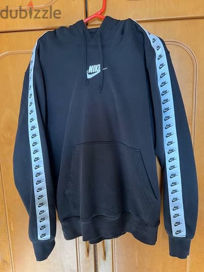 NIKE BLACK HOODIE