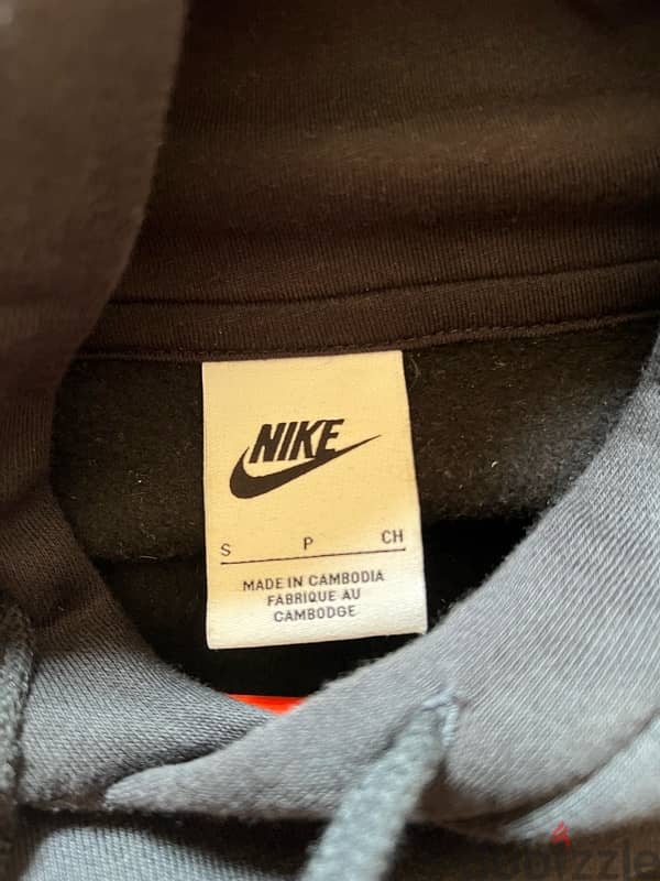 NIKE BLACK HOODIE 2