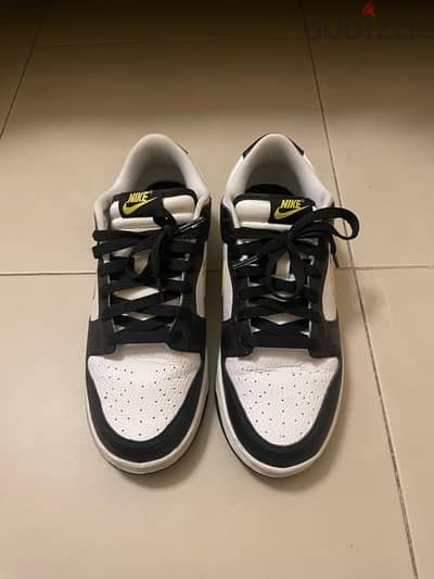 Nike Dunks Low Yellow Panda