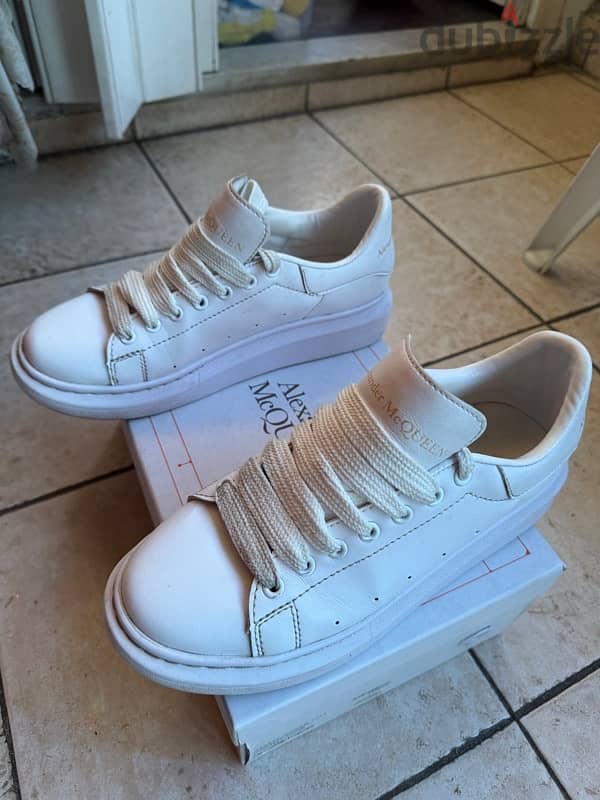 alexander mcqueen size 41 2