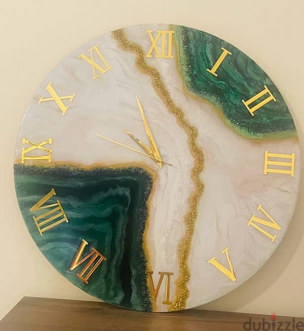 Resin wall clock 0