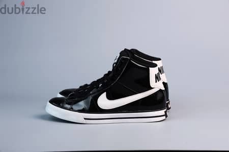 NIKE Sweet Classic Glossy Black Retro Sneakers. (40.5)