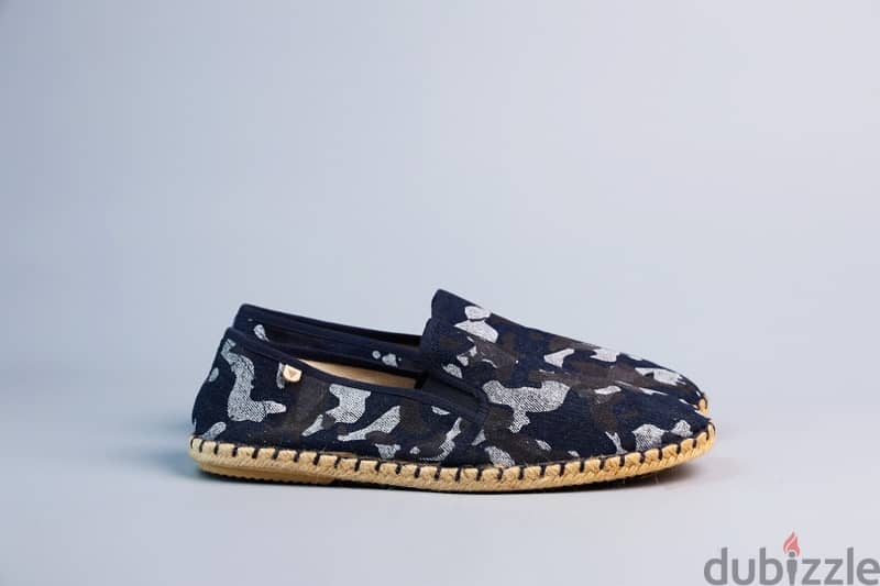 VERBENAS Canvas Blue Shoes. (44) 2