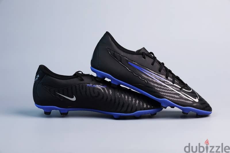 NIKE Phantom GX Club Football Shoes. (46) 2