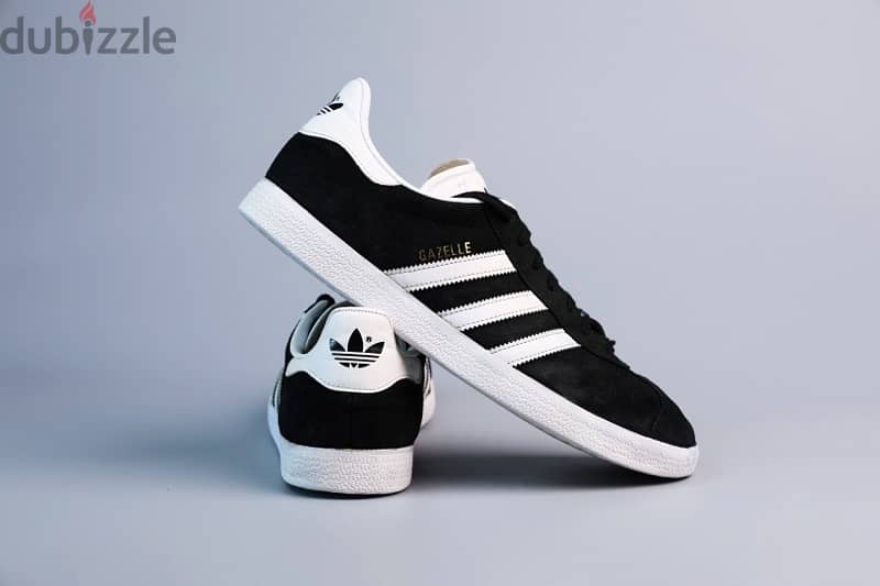 ADIDAS “Gazelle” Black & White Sneakers. (45) 4