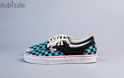 VANS Skateboarding Turquoise & Black Shoes. (41)