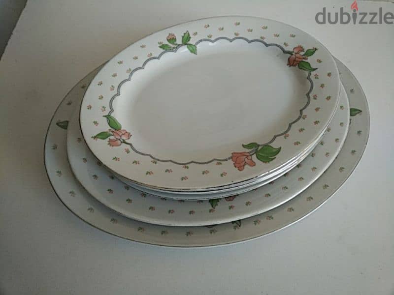 Set of 7 service plates - Not Negotiable 0