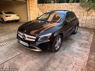 Mercedes-Benz GLA-Class GLA 250 4matic black full!! 2016