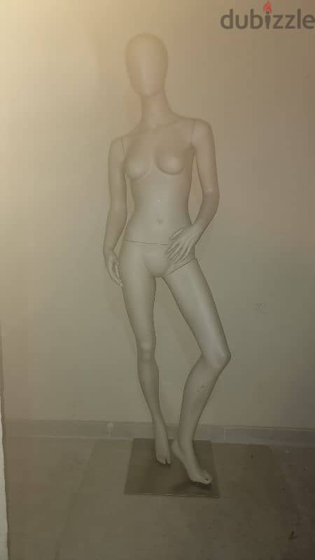 mannequin 2