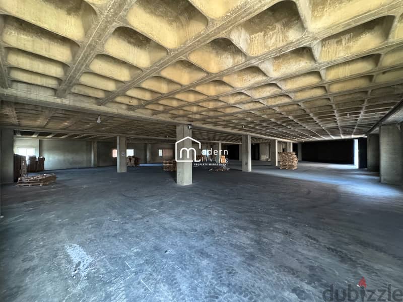 4,200Sqm - 4 Floors Warehouse For Rent in Roumieh 0