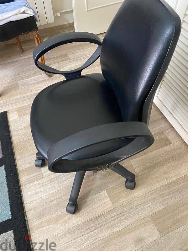 desk chair 0