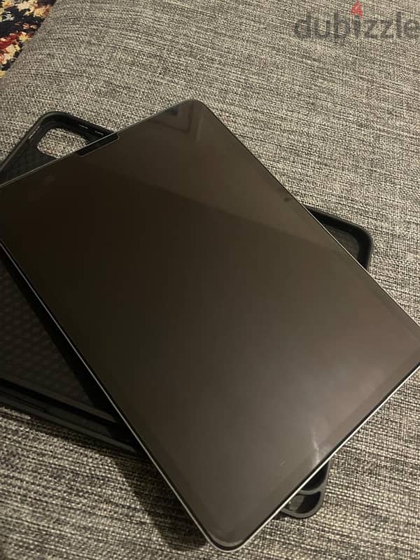 IPad 11 pro 256gb m1 ship 3