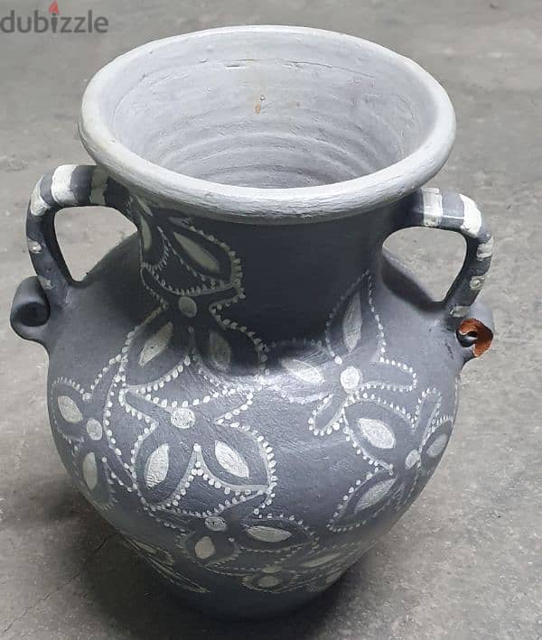 Vase 10$ beyrout ashrafiye 03723895  مزهرية بيروت اشرفيه ٠٣٧٢٣٨٩٥ 6