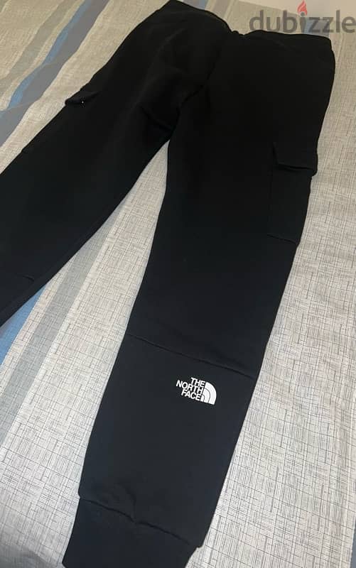 North Face Sweatpants 3