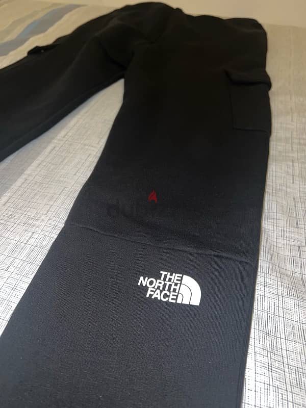 North Face Sweatpants 5