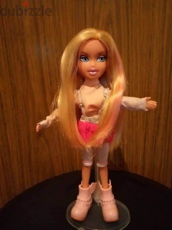 Bratz ALL GLAMMED UP -CLOE MGA As new wearing doll +Special Shoes=25$ 0