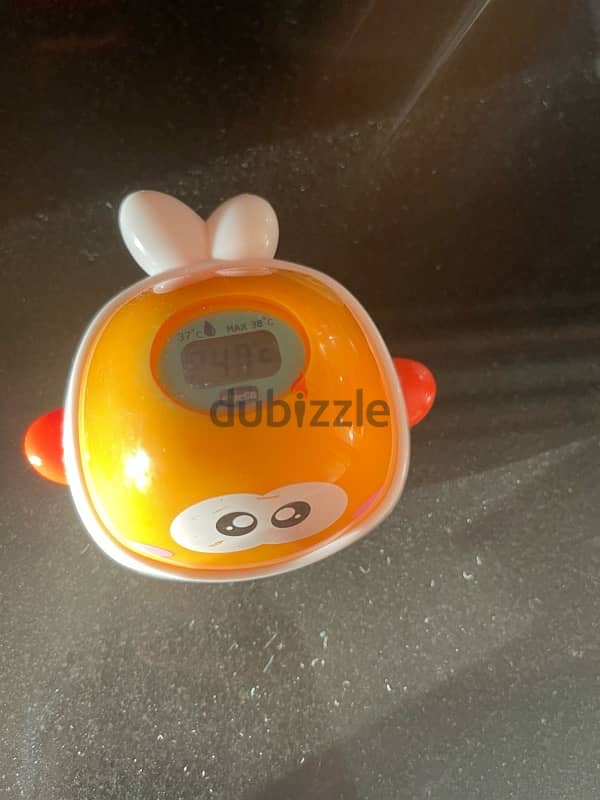 chicco digital bath temperature  indicator 1