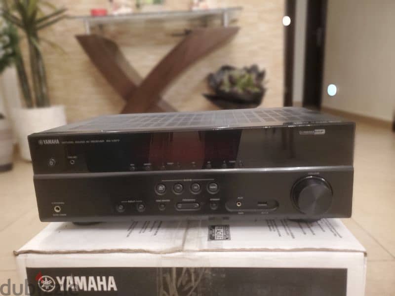 Yamaha RX-V377 like new. 4