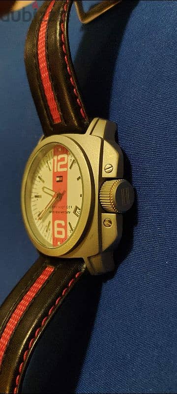 ساعة tommy hilfiger ب ٢٥$ 1