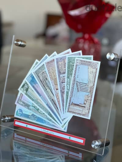 BEST CHRISTMAS GIFT lebanon, 1 lira to 1000 in Plexi هدية عيد الميلاد