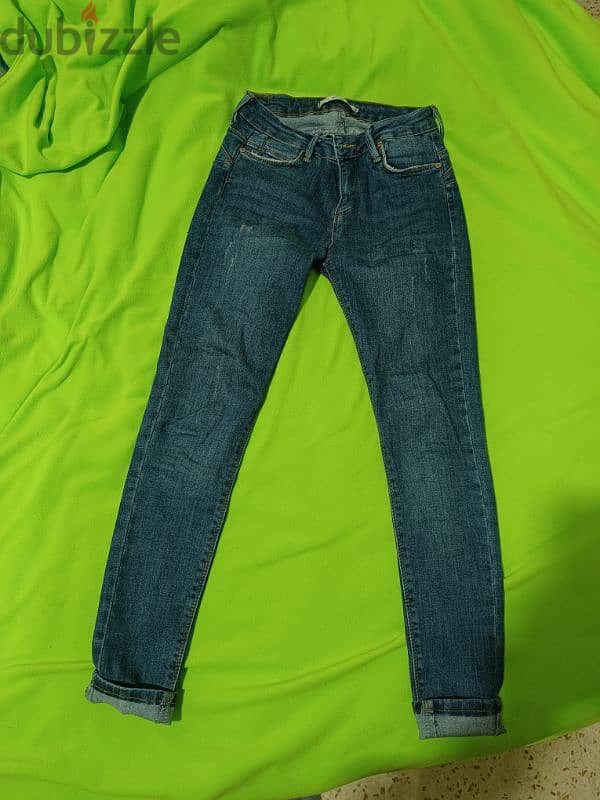 jeans short t shirts used 3$ each item جينز تيشرت شورط مستعمل 11