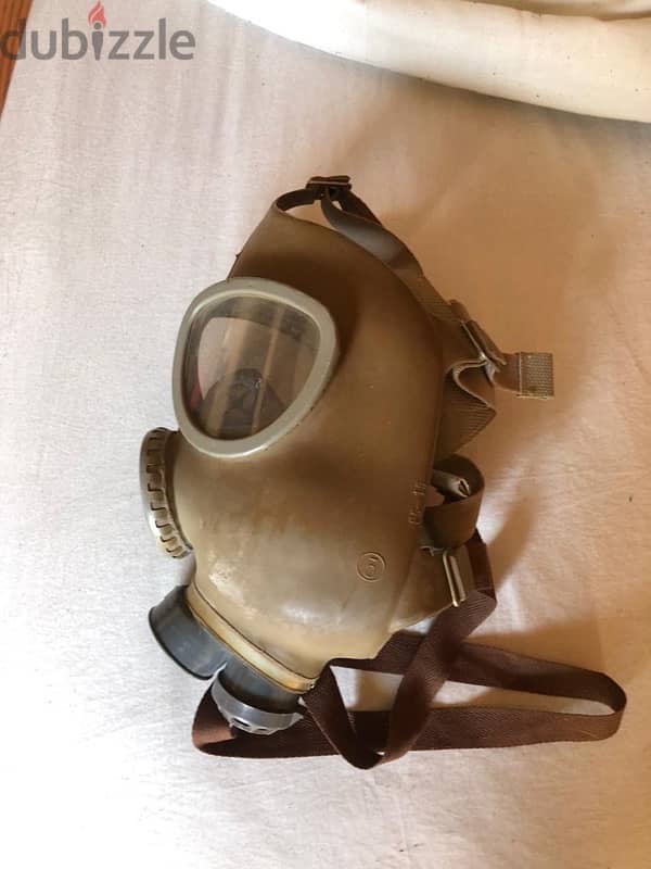 gas mask collectible 4