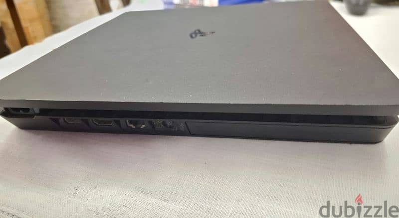 Used ps4 like new + Accessories 12