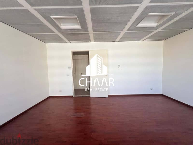 #R2205 - Office for Rent in Hamra مكتب للإيجار في الحمرا 0