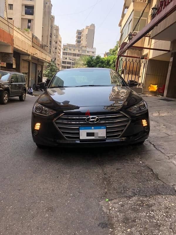 Hyundai Elantra 2019 0