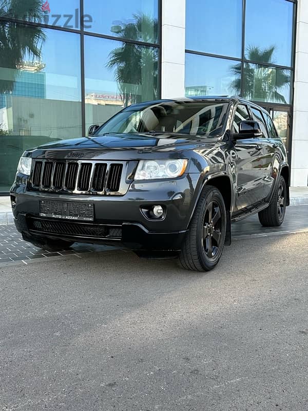 Jeep Grand Cherokee 2011 0