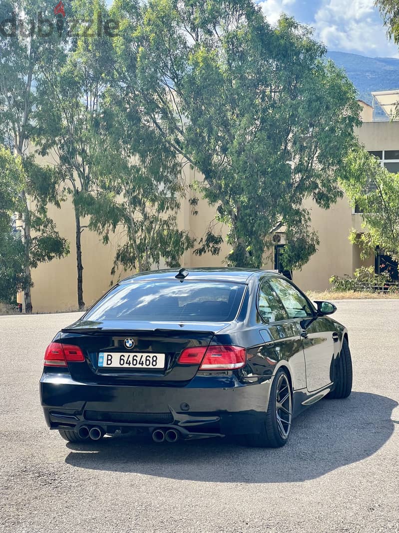 BMW 2010 328i e92 + plate number 0