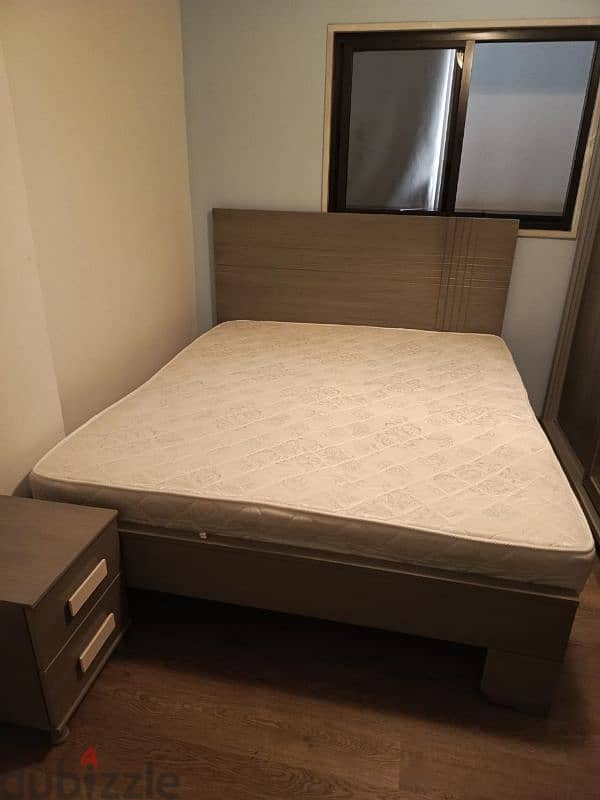 full bedroom for sale. bought for 1500$ used for 2 months only 3