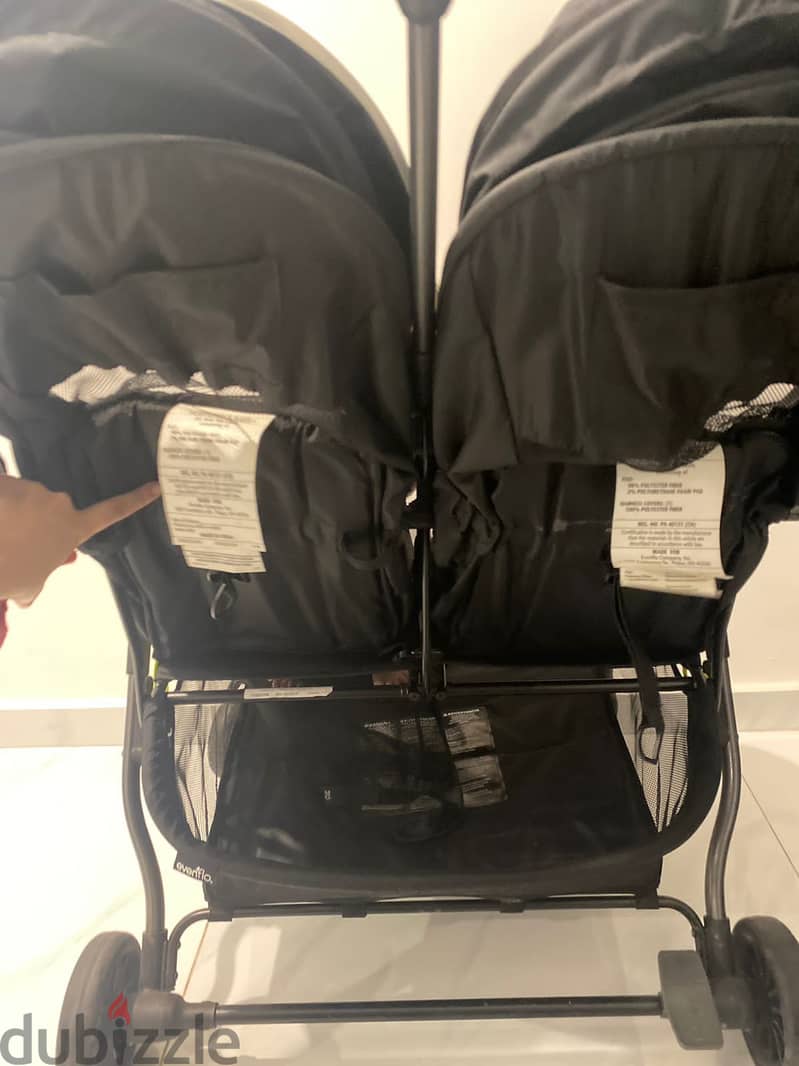 Evenflo twins stroller exellent condition free delivery 2