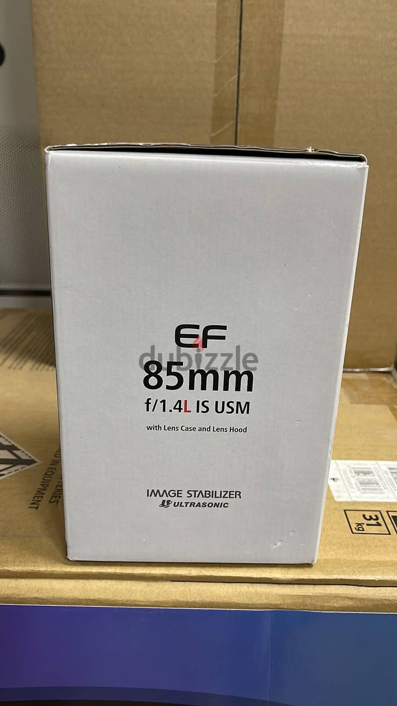 Canon Lens EF 85mm f/1.4L IS USM 0