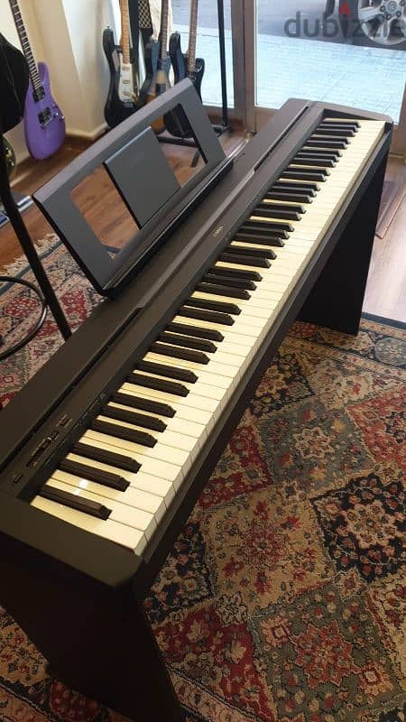 yamaha p45 + original stand 1