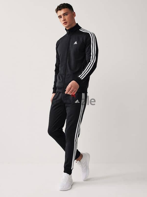 Adidas tracksuit 0