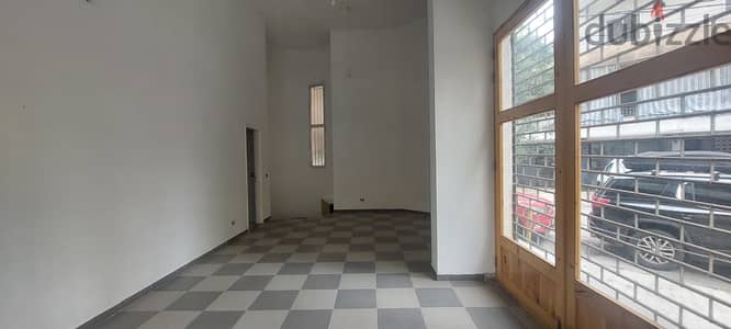 Shop for rent in Baouchriyeh محل تجاري للإيجار في البوشرية