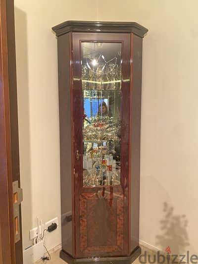 High quality corner vitrine for sale