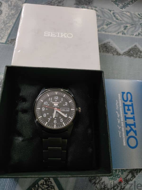 Seiko 5 military automatic 1