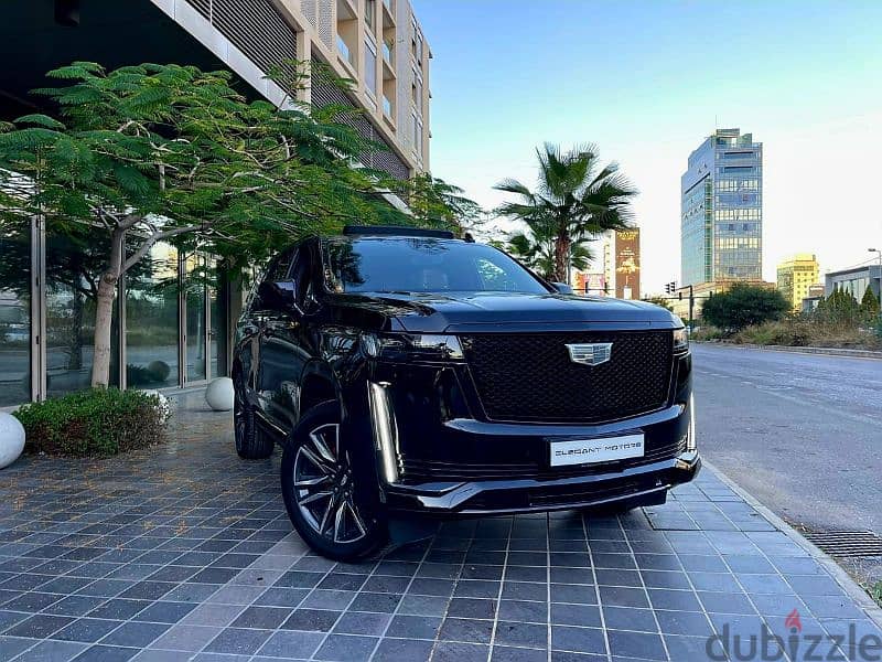 2022 Cadillac Escalade Sport with 22000km company source 0