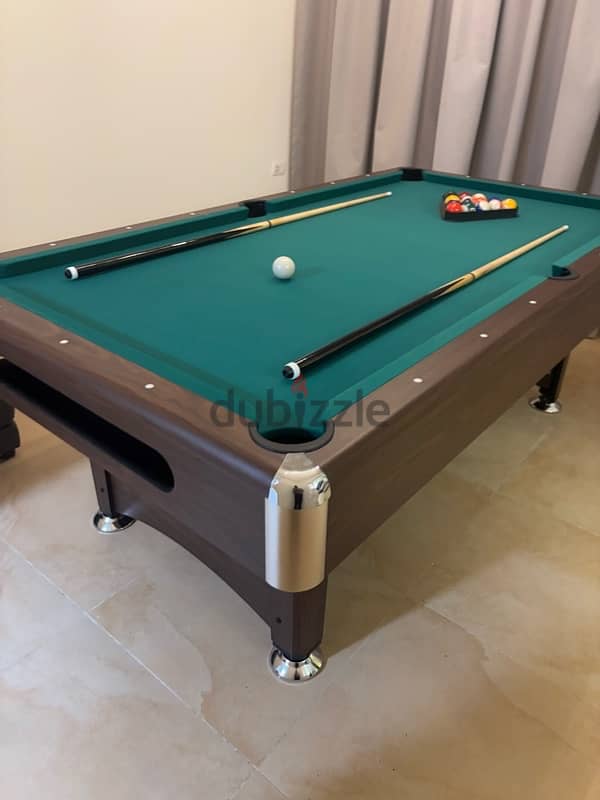 Pool table 7.2 ft wood 1