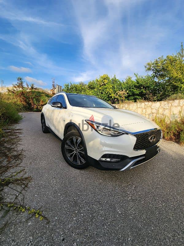 Infiniti Qx30 2018 AWD Clean Title 0