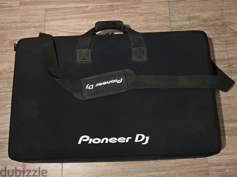 Pioneer Dj XDJ-RX2 with fabric case 1