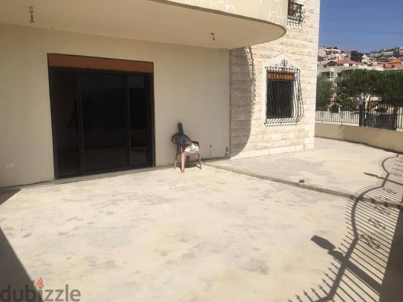 Spacious I 441 SQM Apartment with Private Terrace in Aley Town 0