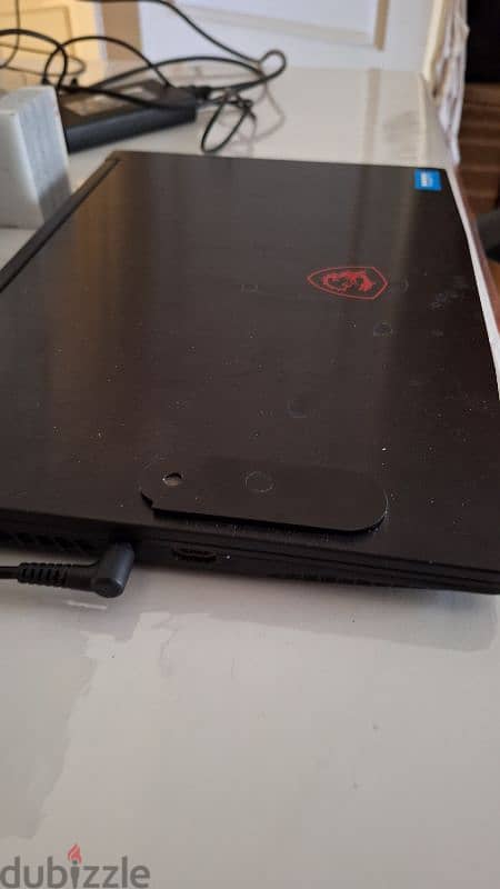 Laptop MSI GF65 Thin 10UE 2