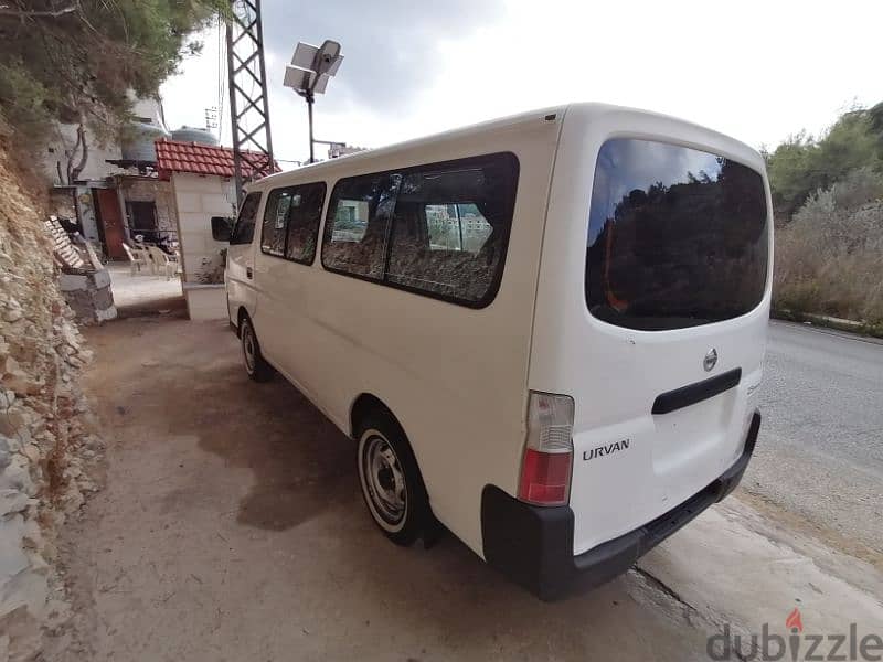 Nissan urvan 2.5 twin cam 5