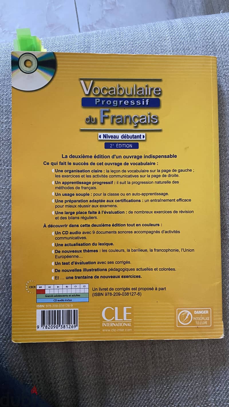 Vocabulaire progressif du français - Niveau débutant + Livre - 2è 1