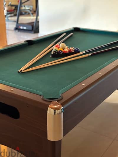 7ft billirad table